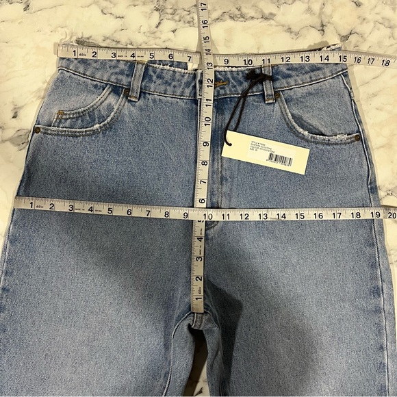 Rolla's Dusters High Rise Slim Jeans in Old Stone Wash women's - Picture 11 of 16